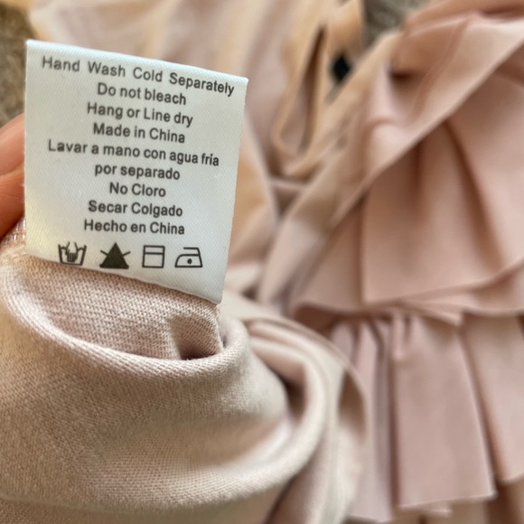 Layered one ruffle sleeve top - Picture 4 of 5